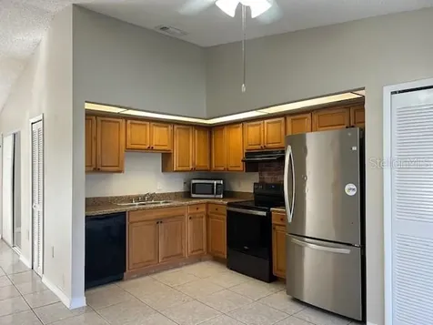 7871 Thrippence Lane Orlando FL 32822