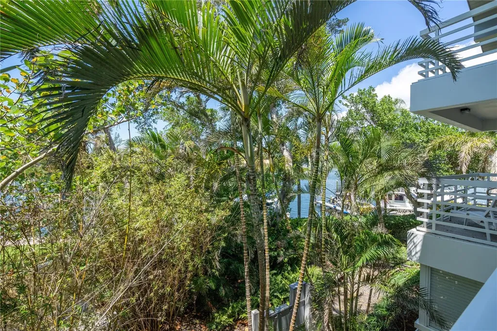 615 Dream Island Place Longboat Key FL 34228