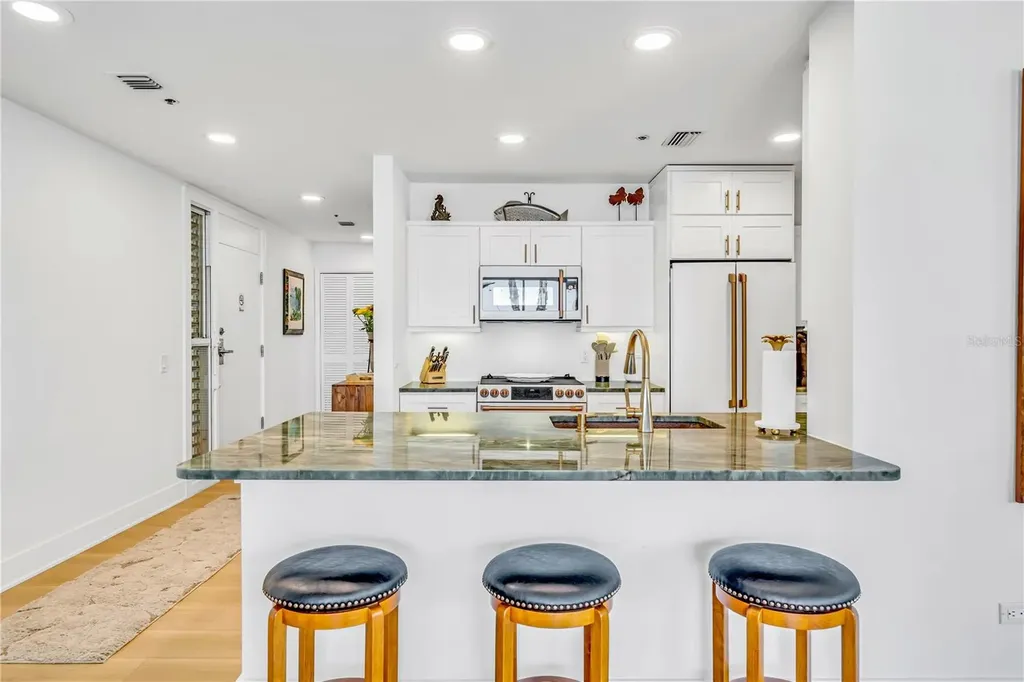 615 Dream Island Place Longboat Key FL 34228