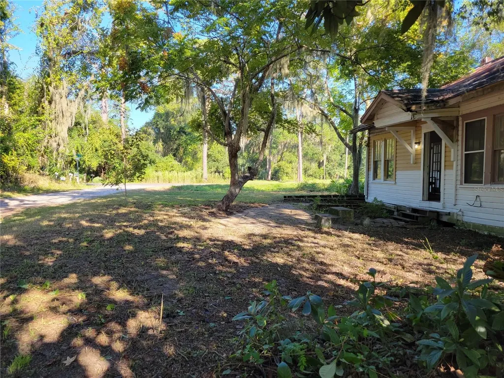 15031 SE 189th Place Hawthorne FL 32640