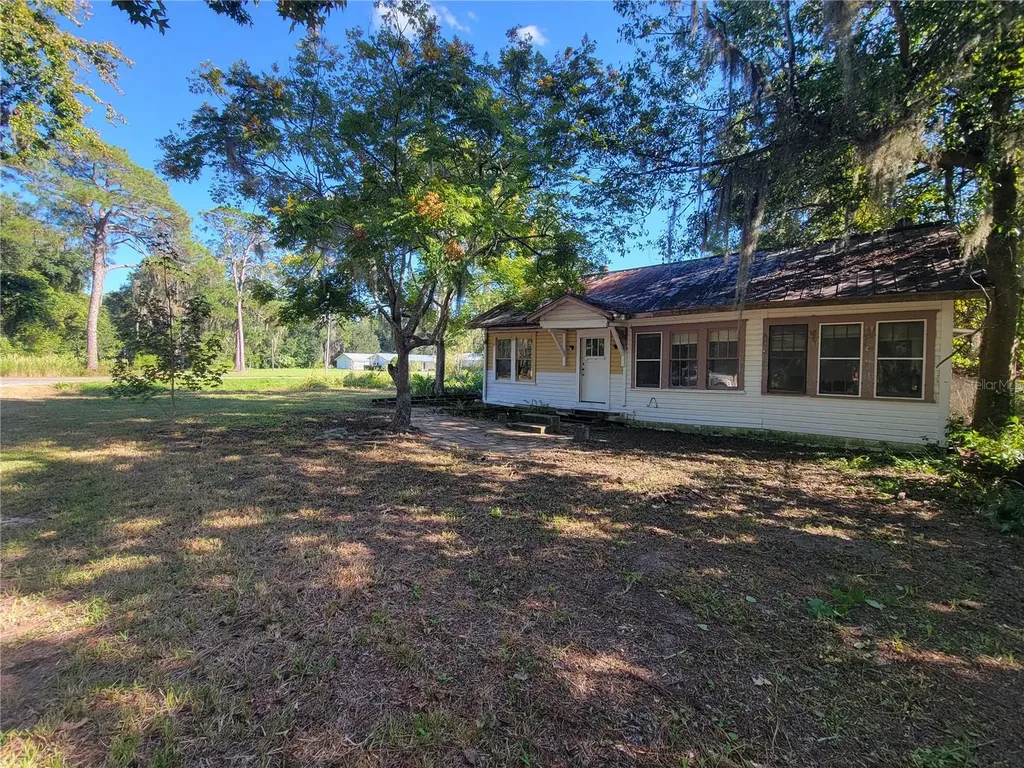 15031 SE 189th Place Hawthorne FL 32640