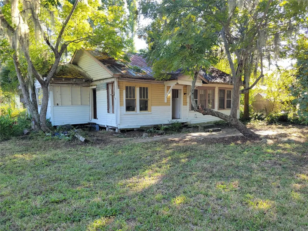 15031 SE 189th Place Hawthorne FL 32640