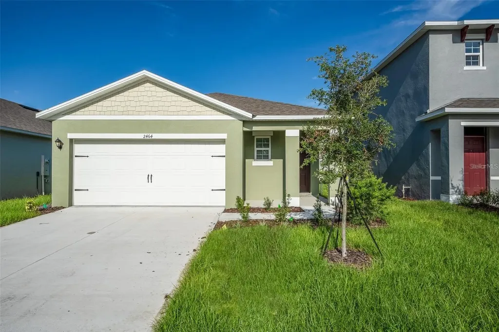 2464 Ribbon Fall Avenue Davenport FL 33837