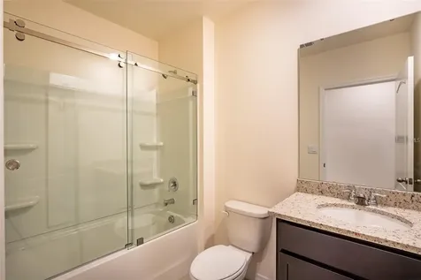 2464 Ribbon Fall Avenue Davenport FL 33837