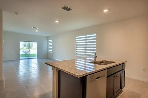 2464 Ribbon Fall Avenue Davenport FL 33837