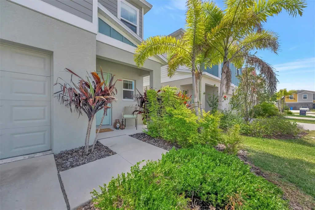 12950 Pasture Woods Place Lithia FL 33547