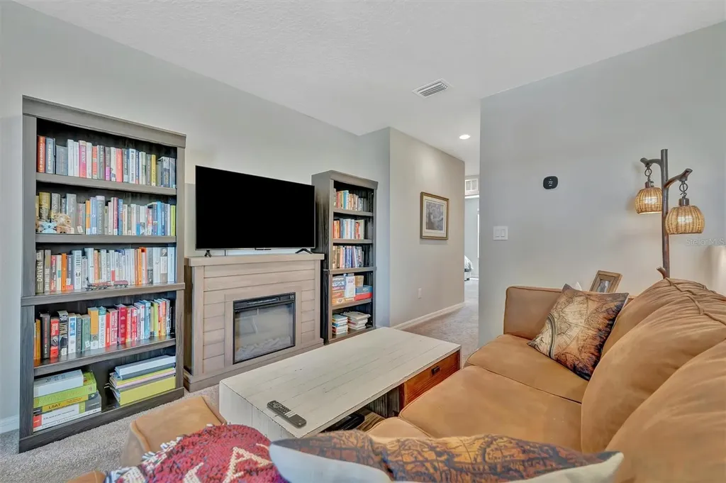 12950 Pasture Woods Place Lithia FL 33547