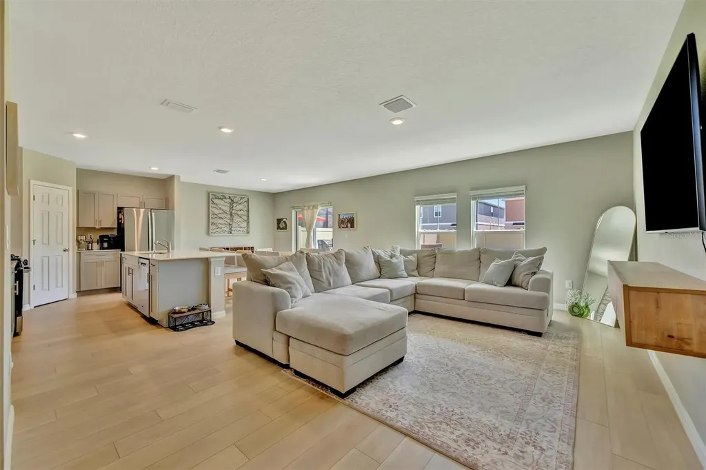 12950 Pasture Woods Place Lithia FL 33547