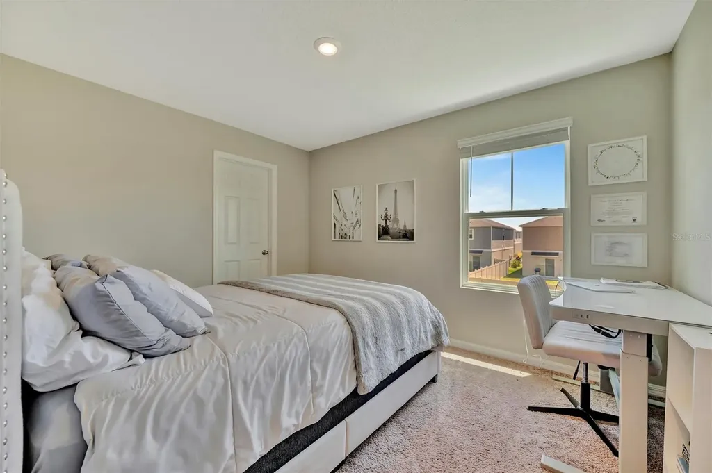 12950 Pasture Woods Place Lithia FL 33547