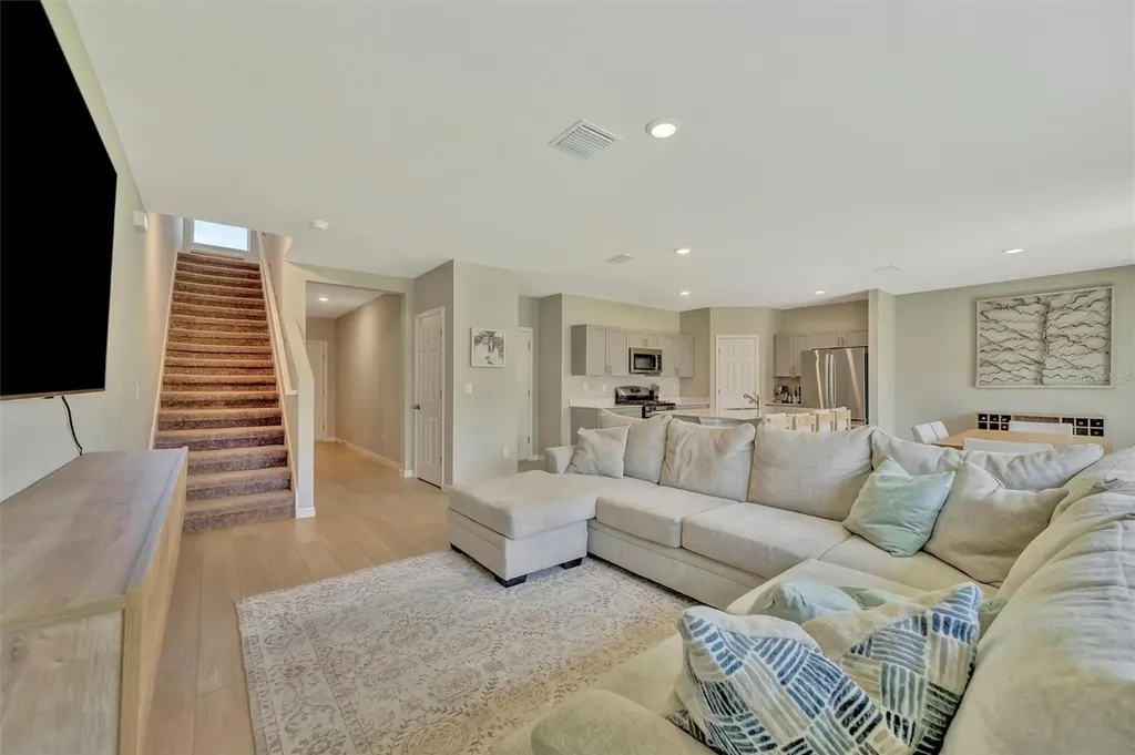 12950 Pasture Woods Place Lithia FL 33547