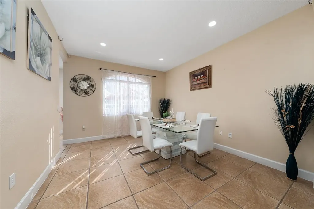 1709 Bridgeview Circle Orlando FL 32824