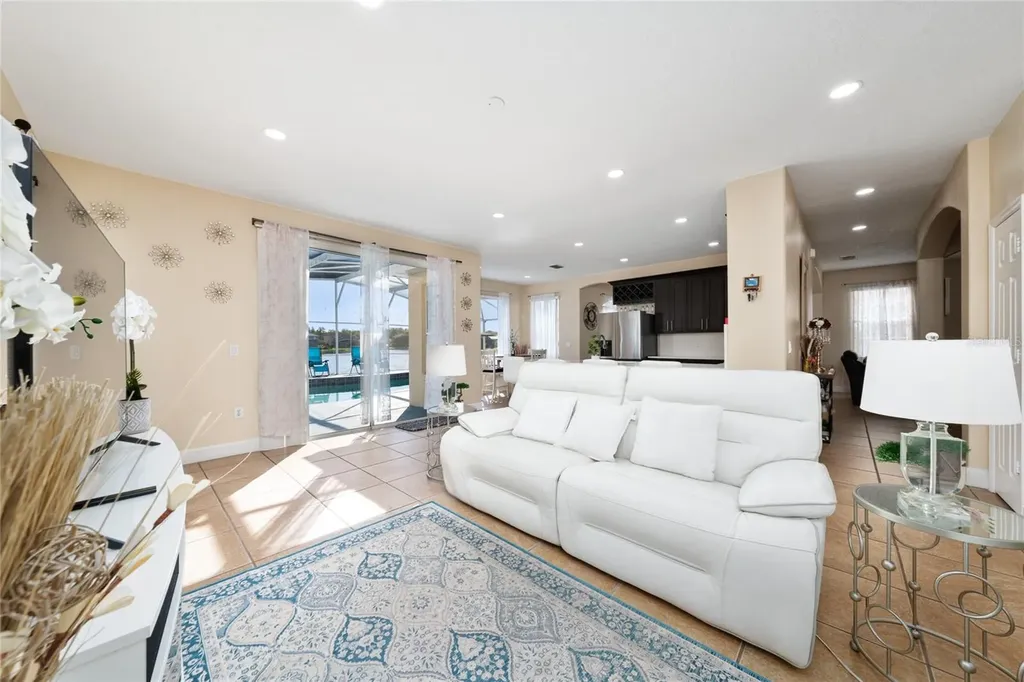 1709 Bridgeview Circle Orlando FL 32824