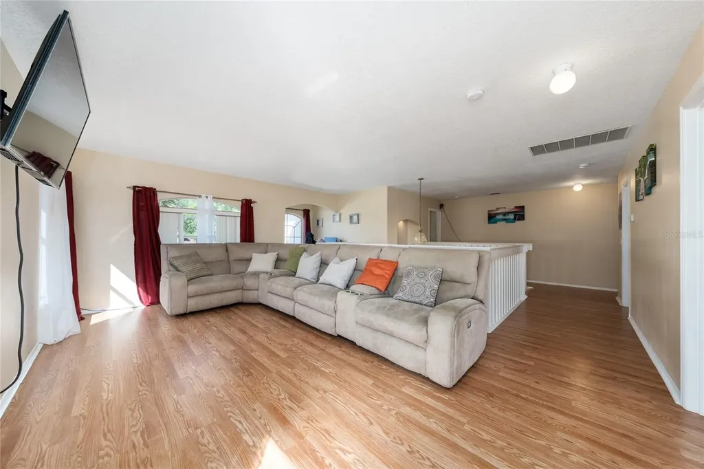 1709 Bridgeview Circle Orlando FL 32824