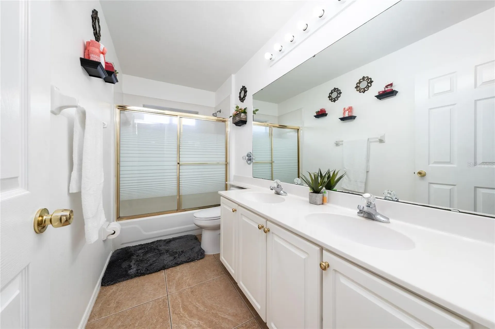 1709 Bridgeview Circle Orlando FL 32824