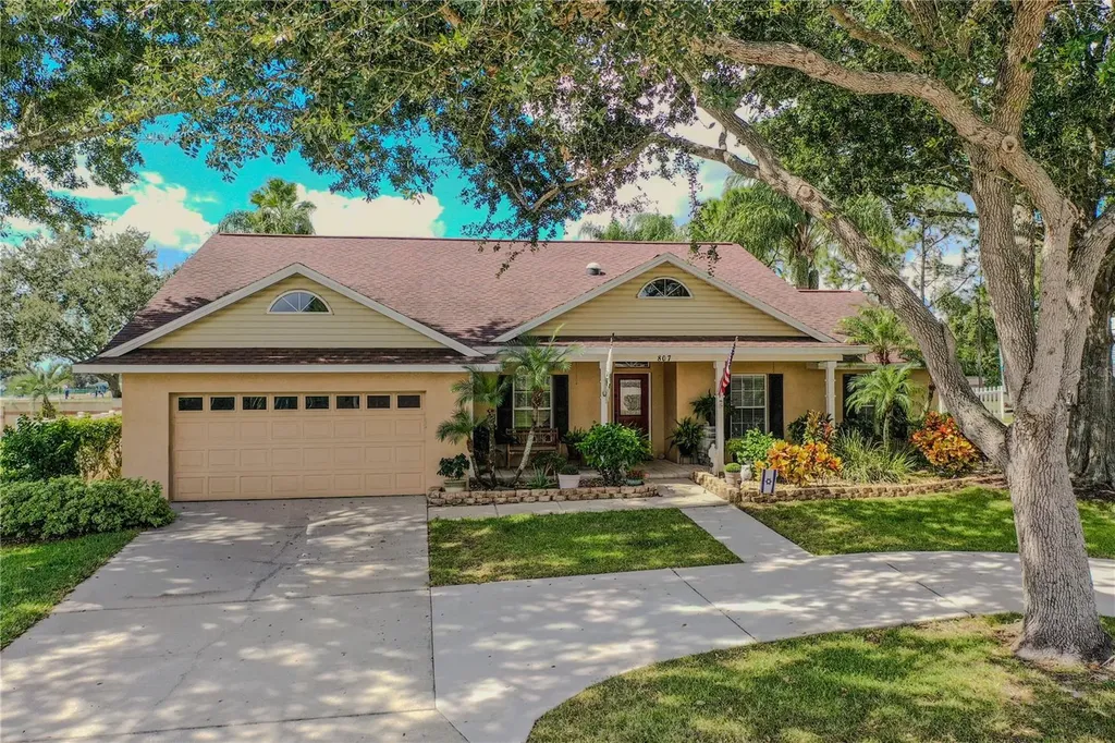 807 Hart Lake Street Winter Haven FL 33884