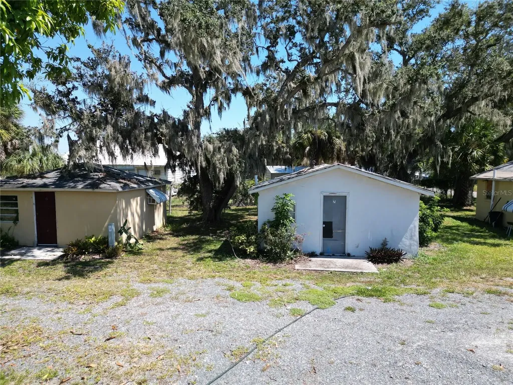 1210 Sweeney Drive Ruskin FL 33570