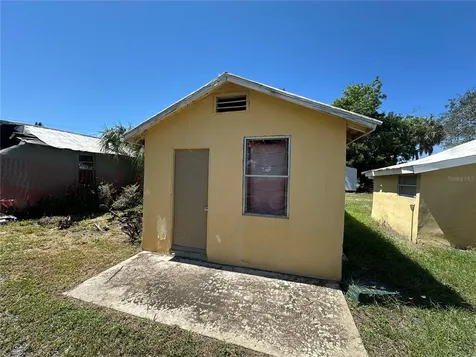 1210 Sweeney Drive Ruskin FL 33570