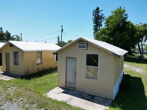 1210 Sweeney Drive Ruskin FL 33570