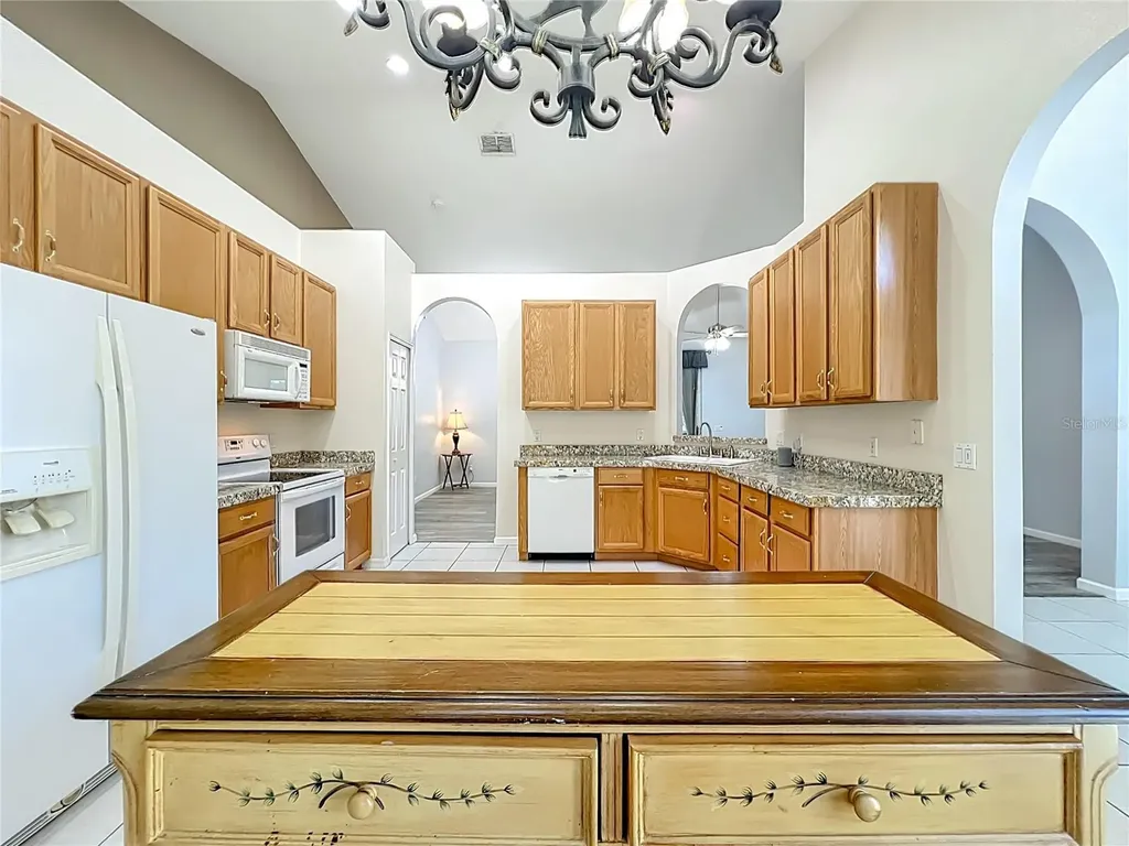 809 Muirfield Circle Apopka FL 32712