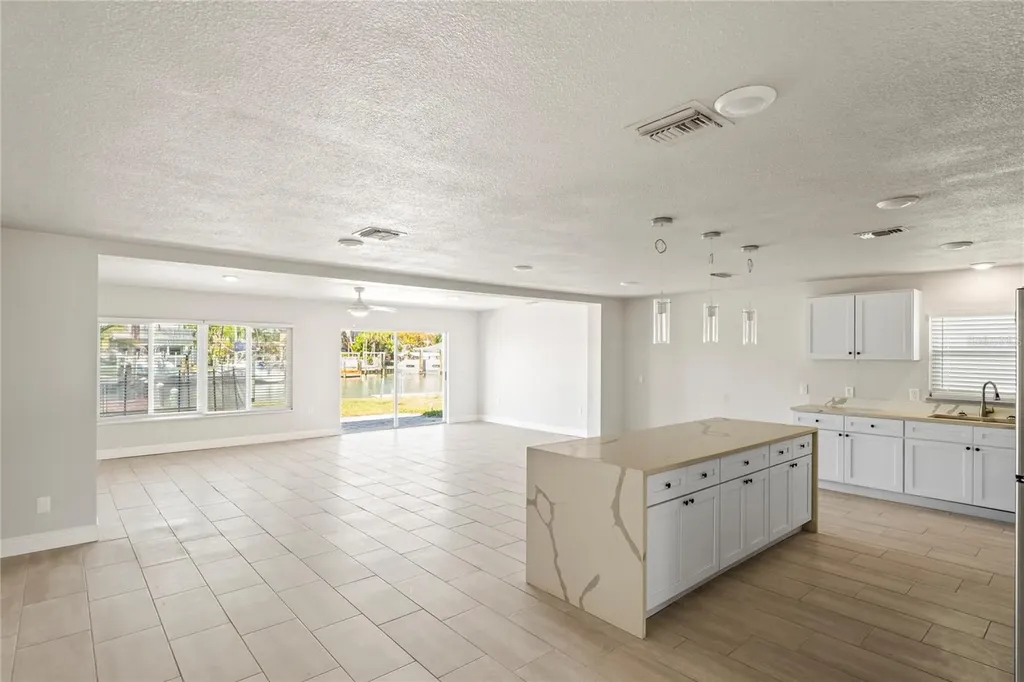 516 Crystal Drive Madeira Beach FL 33708