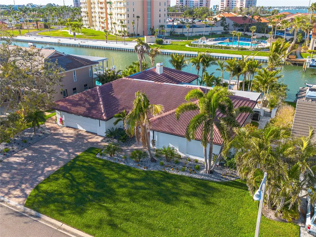 4959 58th Avenue S St Petersburg FL 33715