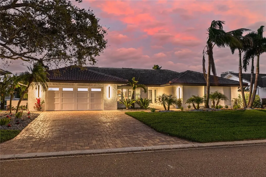 4959 58th Avenue S St Petersburg FL 33715