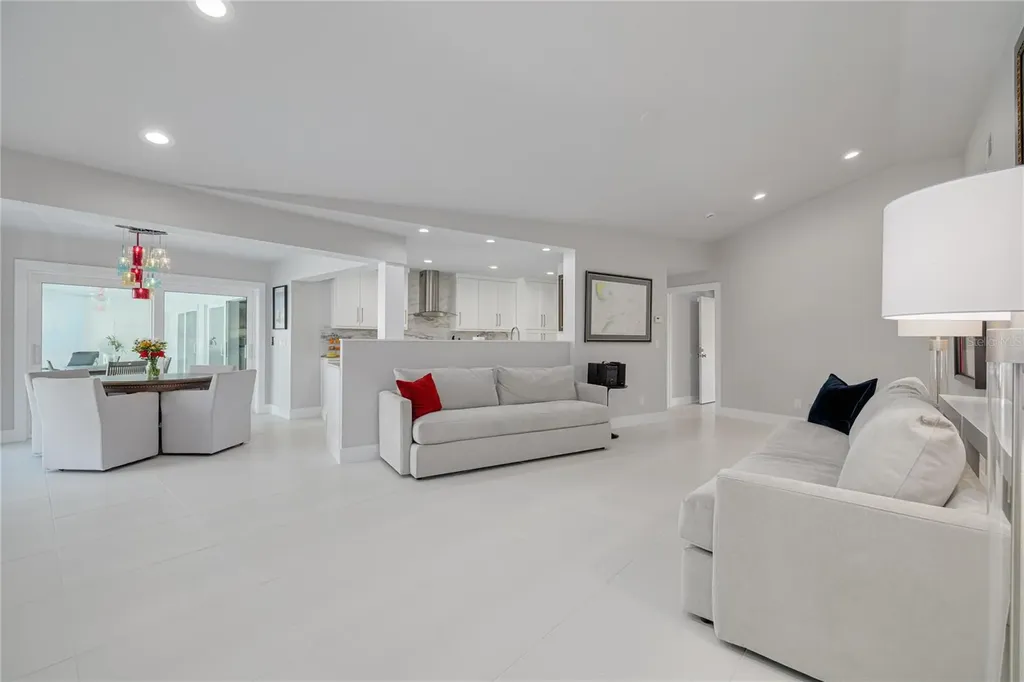 4959 58th Avenue S St Petersburg FL 33715