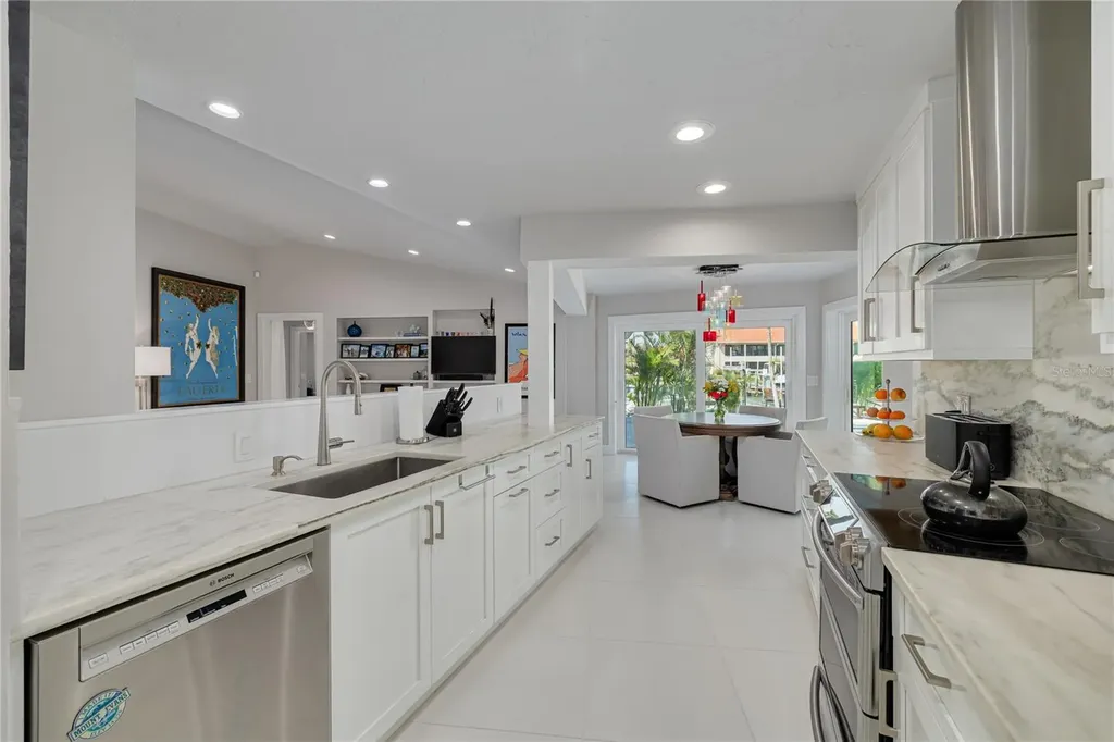 4959 58th Avenue S St Petersburg FL 33715
