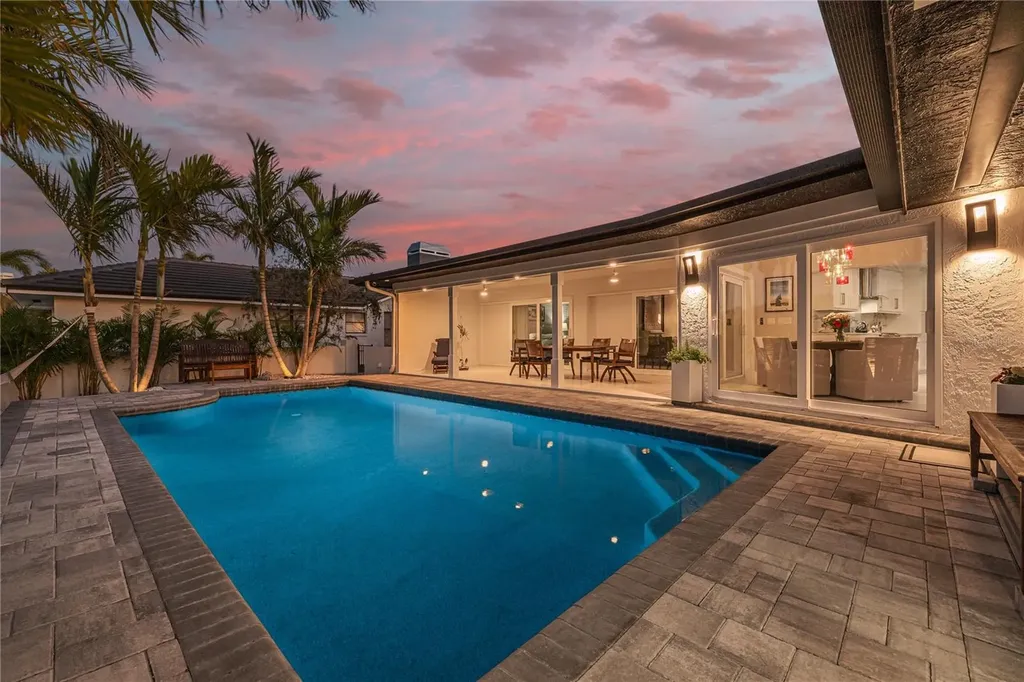 4959 58th Avenue S St Petersburg FL 33715