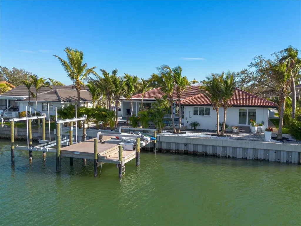 4959 58th Avenue S St Petersburg FL 33715