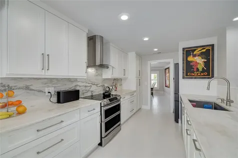 4959 58th Avenue S St Petersburg FL 33715