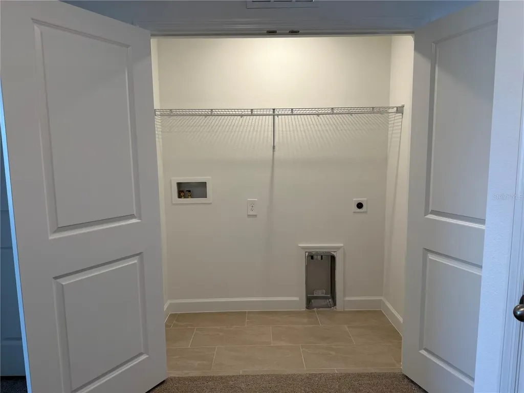 7650 Deer Valley Circle Tampa FL 33635