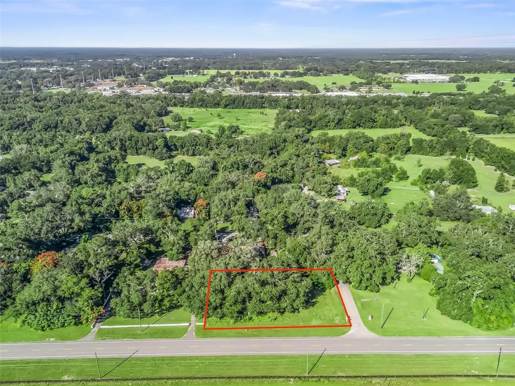5528 S Us 301 Bushnell FL 33513