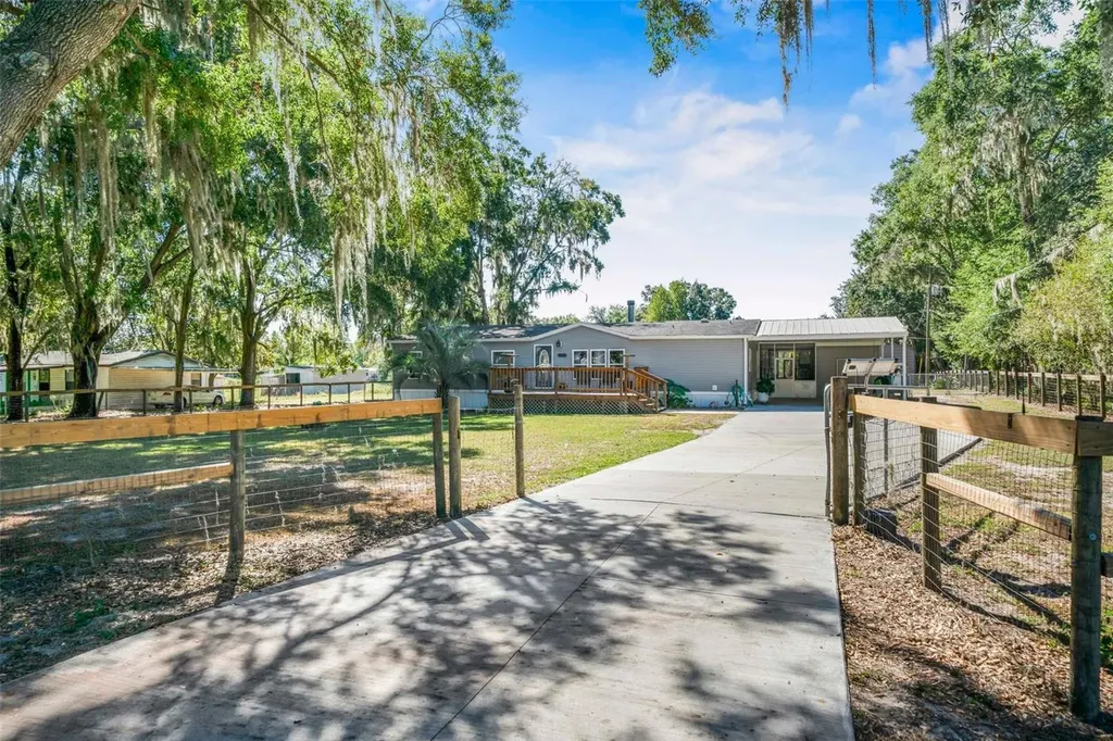 6716 W Riverbend Road Dunnellon FL 34433