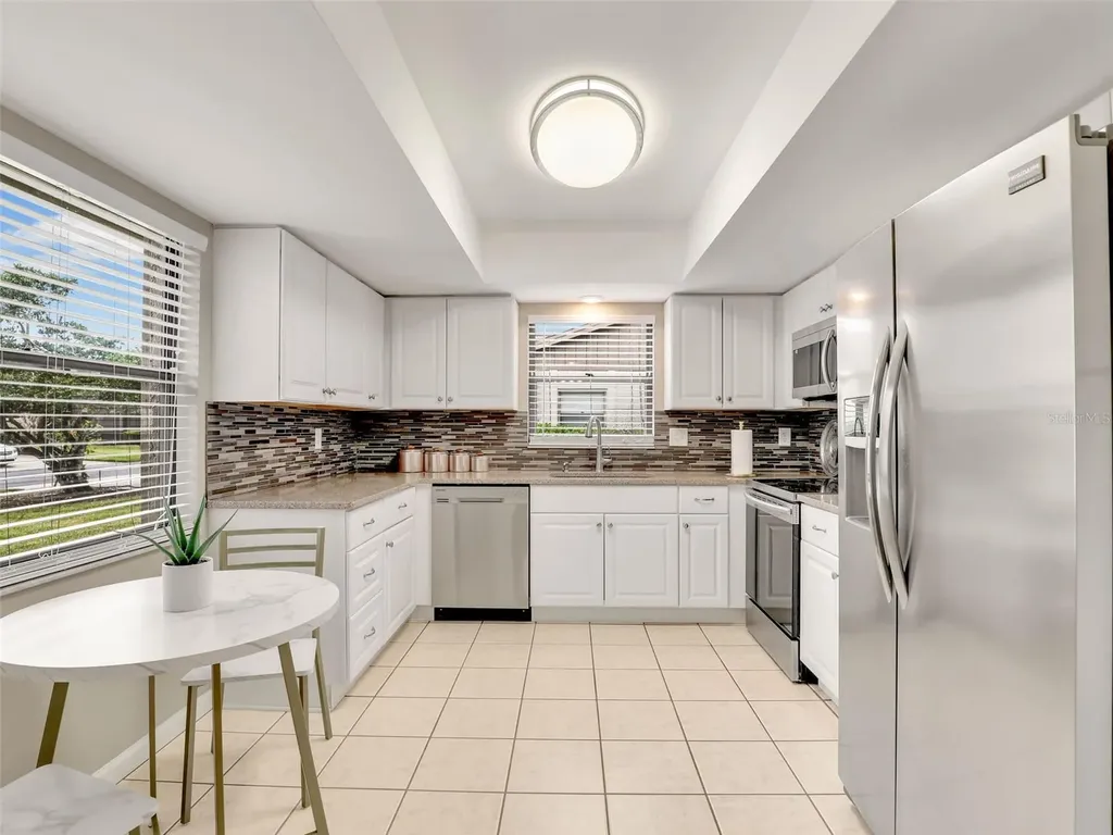623 Oak Hill Circle Sarasota FL 34232