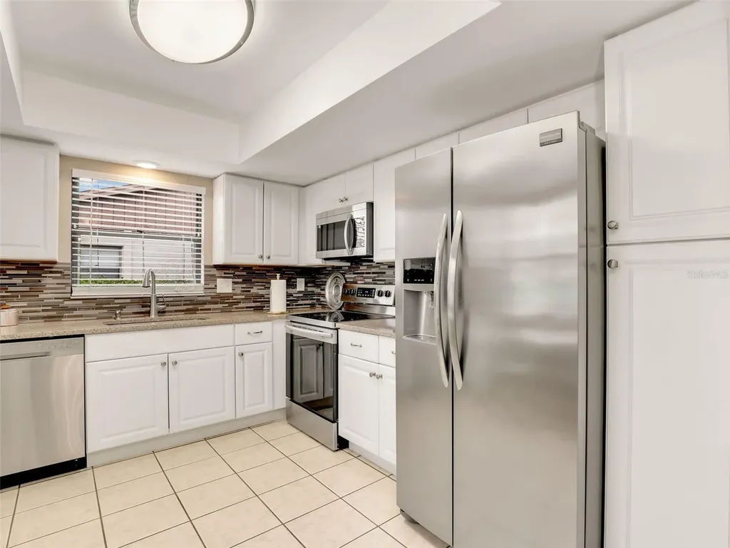 623 Oak Hill Circle Sarasota FL 34232