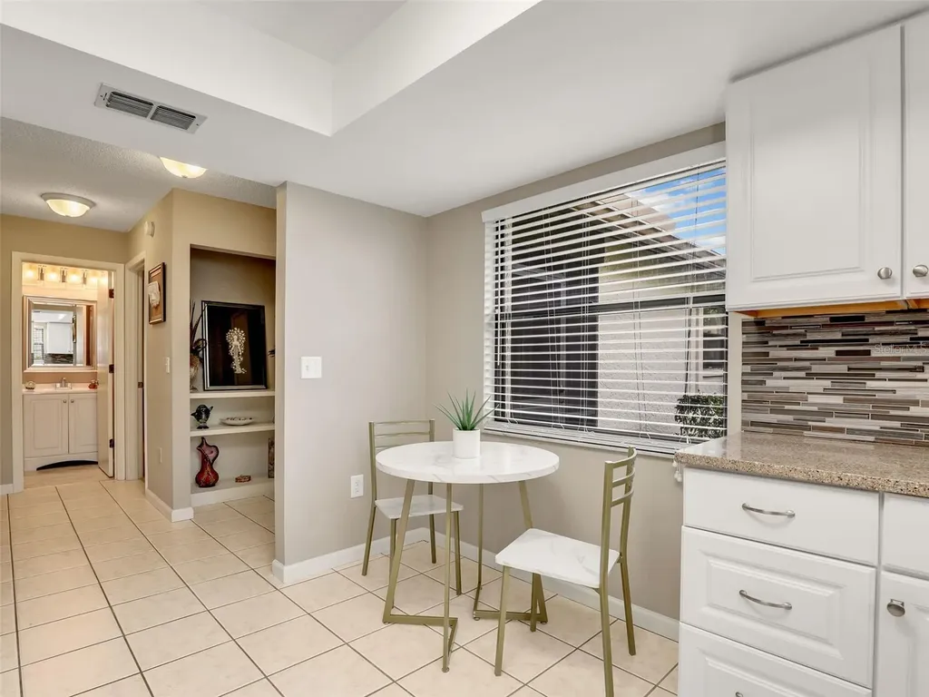 623 Oak Hill Circle Sarasota FL 34232