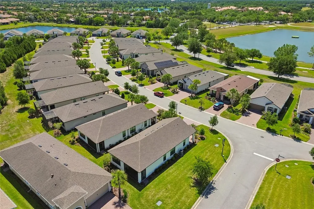 2201 Palm Tree Drive Kissimmee FL 34759