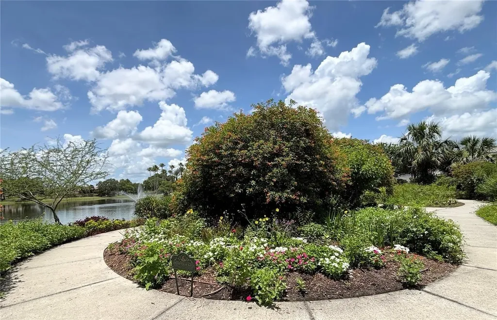 2201 Palm Tree Drive Kissimmee FL 34759