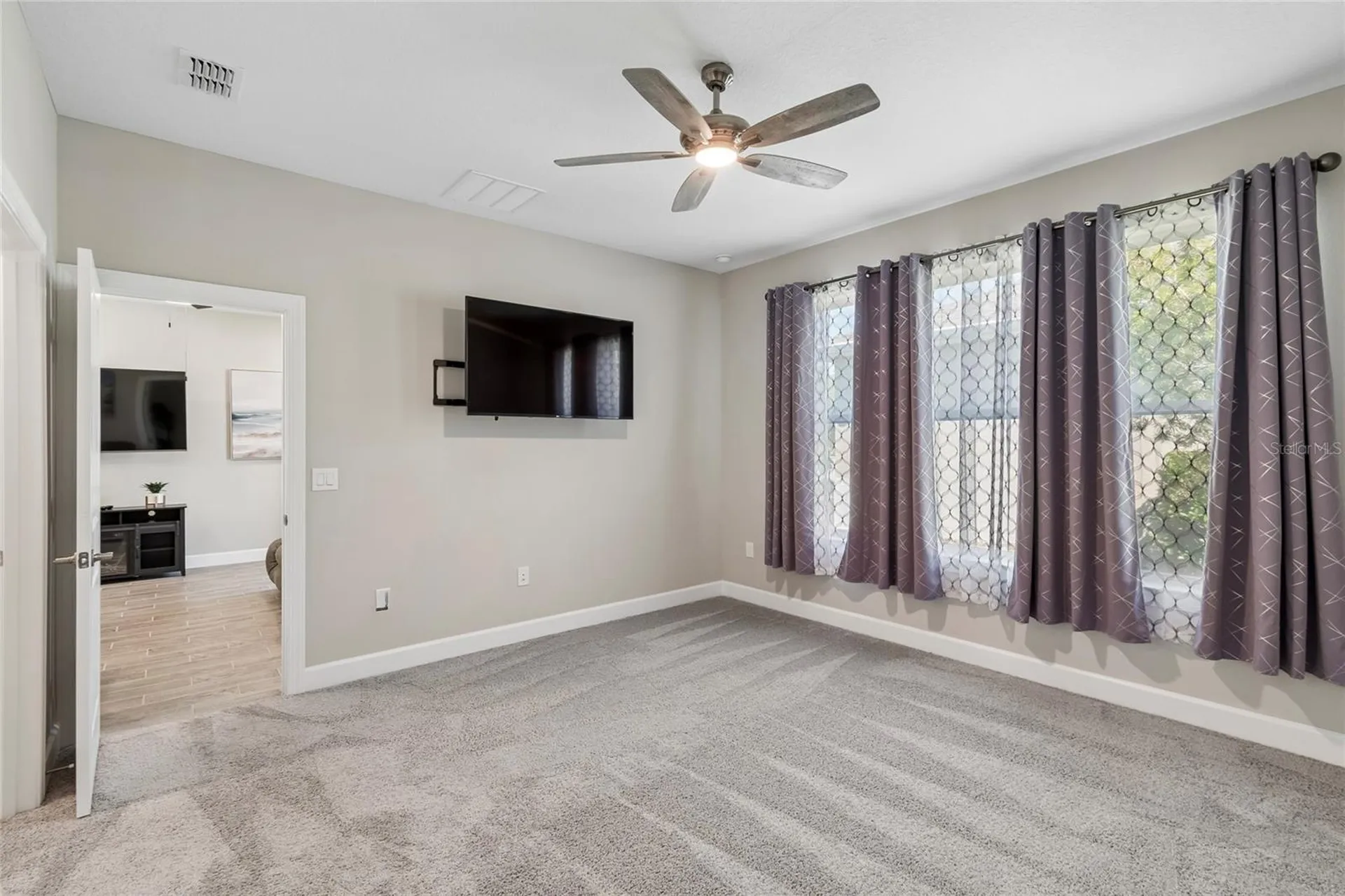2201 Palm Tree Drive Kissimmee FL 34759