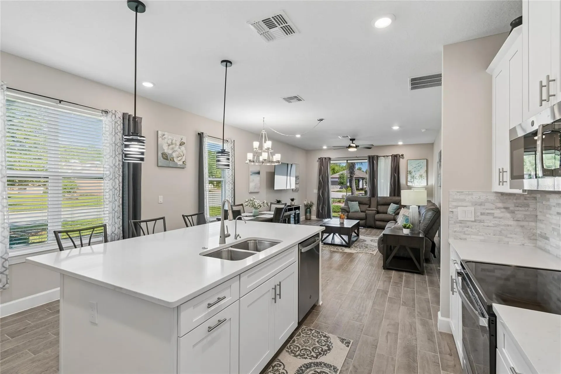 2201 Palm Tree Drive Kissimmee FL 34759
