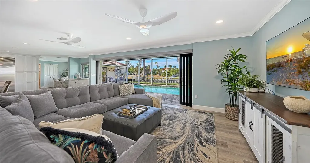 595 Bowsprit Lane Longboat Key FL 34228