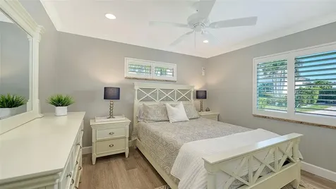 595 Bowsprit Lane Longboat Key FL 34228