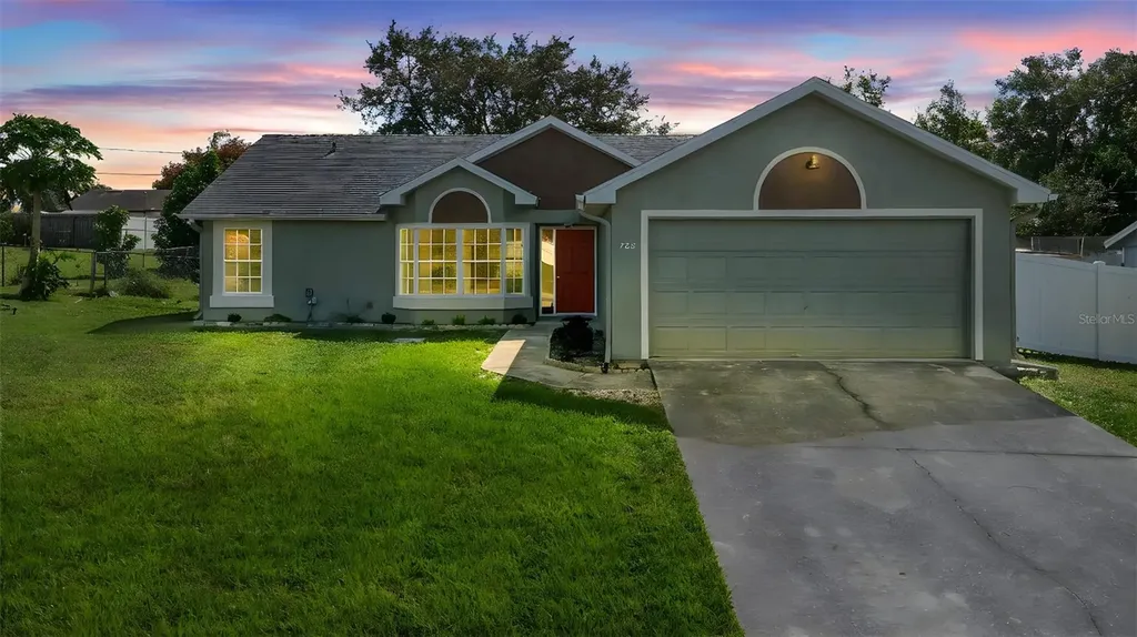 783 N 3rd Avenue Deltona FL 32725