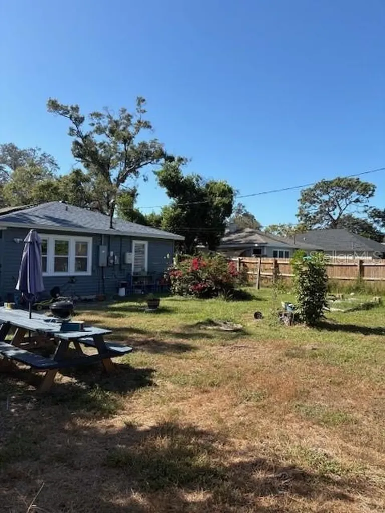4035 14th Avenue S St Petersburg FL 33711