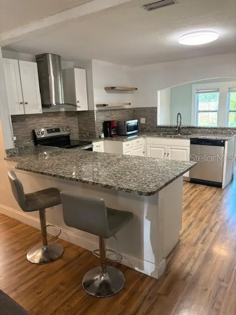 4035 14th Avenue S St Petersburg FL 33711