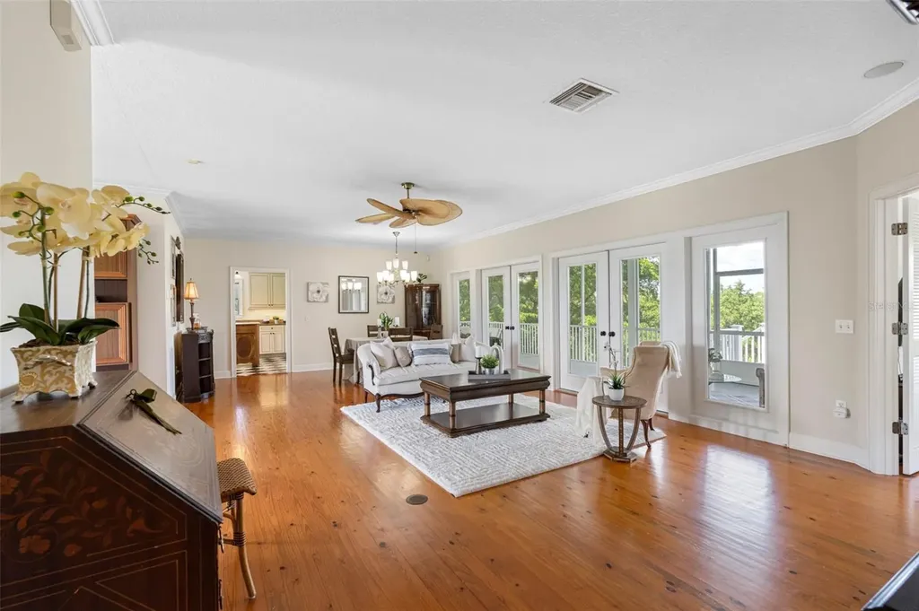 1215 Bayshore Drive Terra Ceia FL 34250