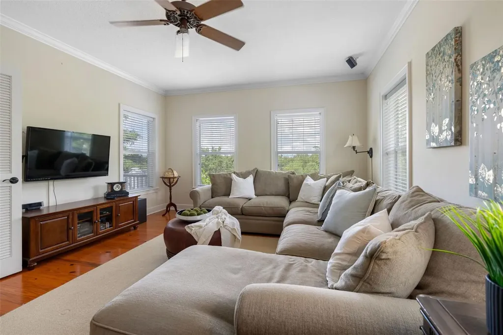 1215 Bayshore Drive Terra Ceia FL 34250