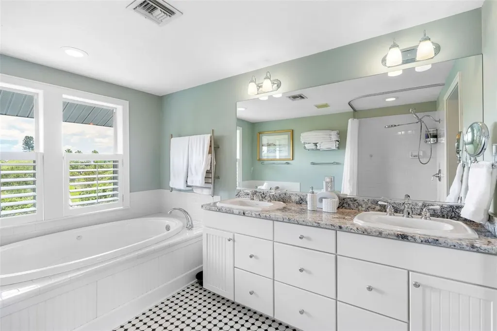1215 Bayshore Drive Terra Ceia FL 34250