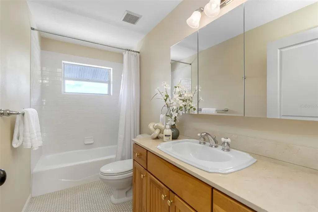 1215 Bayshore Drive Terra Ceia FL 34250
